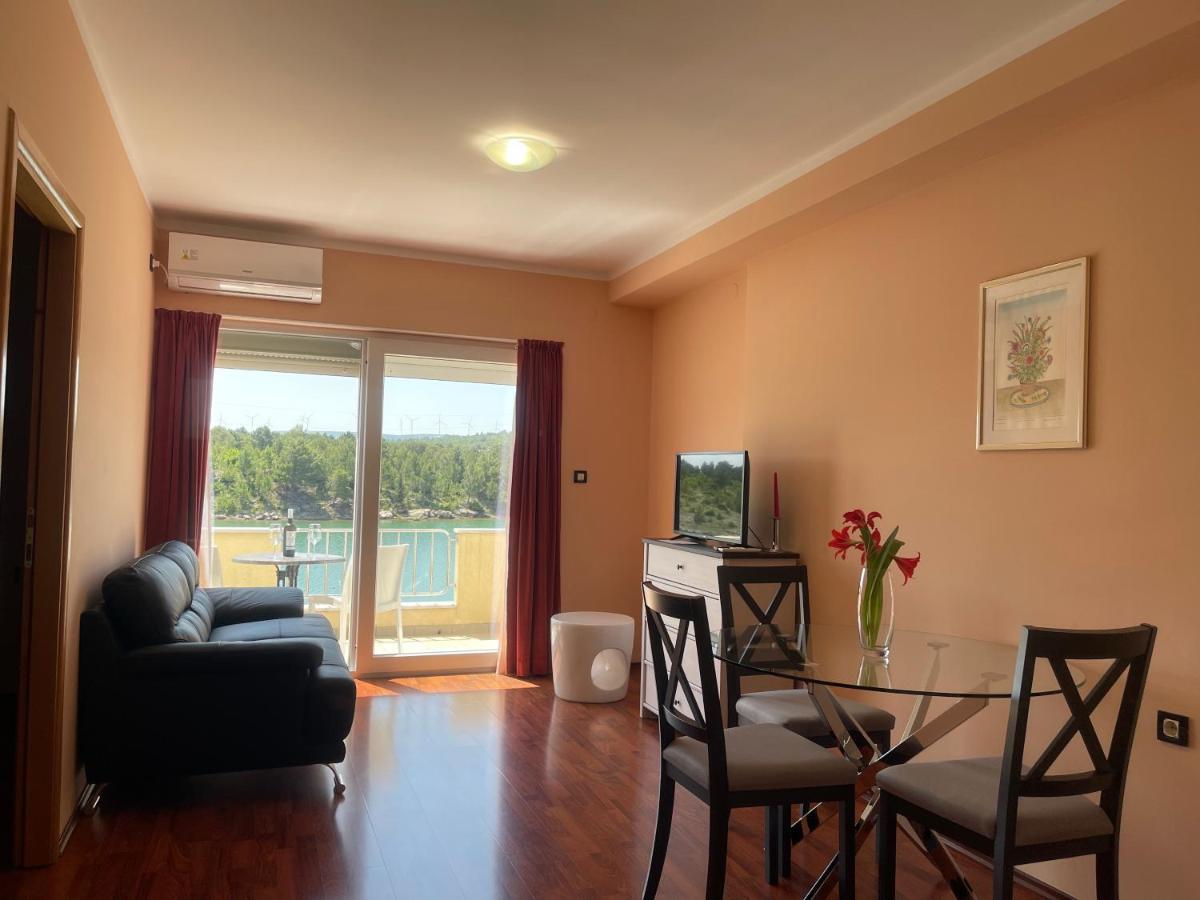 Apartments Duje Ribnica Obrovac Luaran gambar