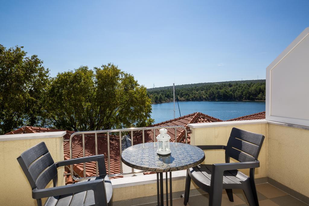 Apartments Duje Ribnica Obrovac Luaran gambar