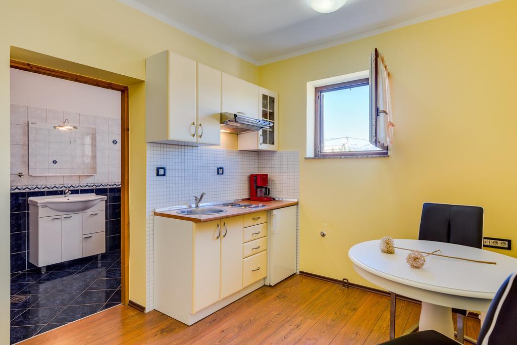 Apartments Duje Ribnica Obrovac Luaran gambar
