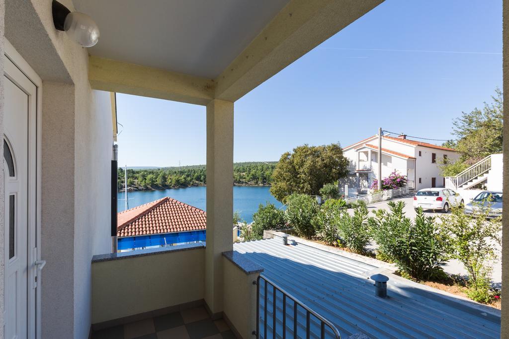Apartments Duje Ribnica Obrovac Luaran gambar