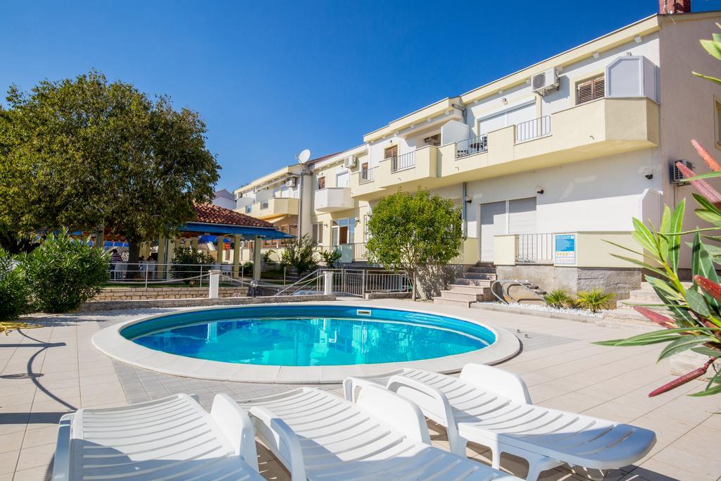 Apartments Duje Ribnica Obrovac Luaran gambar